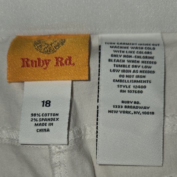 Ruby Rd. White Pants - Picture 5 of 6